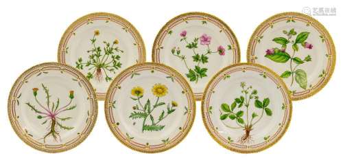 A Set of Six Royal Copenhagen Flora Danica Dinner Plates, 19...