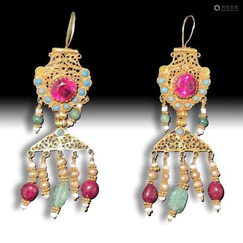 A PAIR OF GOLD SET BUHARA DROP EARRINGS WITH SEMI PRECIOUS S...