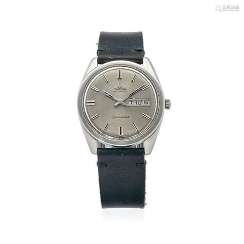 OMEGA. A STAINLESS STEEL AUTOMATIC CALENDAR WRISTWATCH Seama...