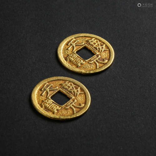 A SET OF ANCIENT CHINESE PURE GOLD COINS