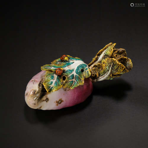 CHINESE QING DYNASTY BIONIC PORCELAIN RADISH