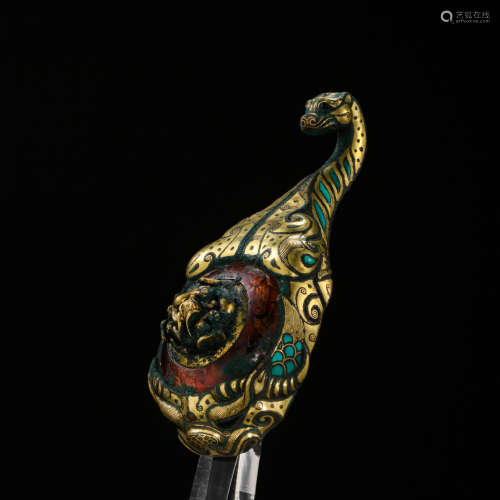 CHINESE WARRING STATES PERIOD BELT HOOK INLAID GOLD AND SILV...