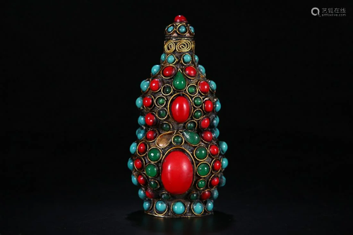 CHINESE MIXED GEMSTONES-EMBELLISHED GILT-BRONZE DOUBLE-GOURD...