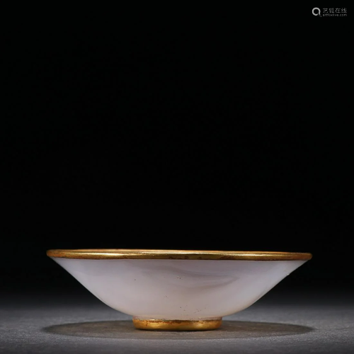 CHINESE GOLD-MOUNTED AGATE CUP