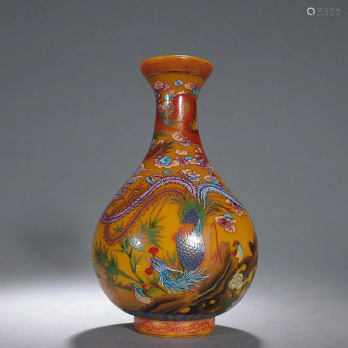 CHINESE POLYCHROME ENAMEL YELLOW GLASS VASE DEPICTING '...