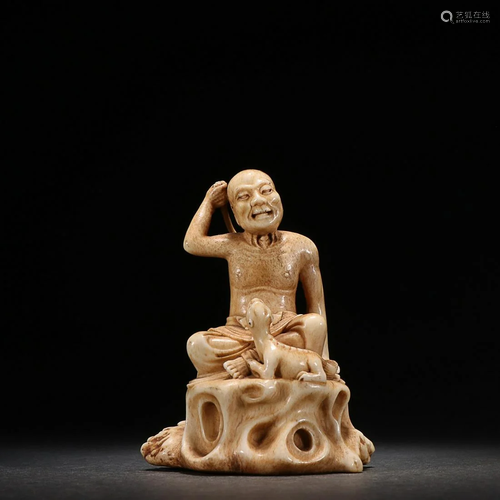 CHINESE RARE MATERIAL FIGURE OF ARHAT