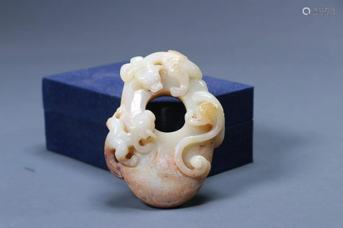 CHINESE ANTIQUE JADE PENDANT WITH CARVED 'CHI-DRAGON&#x...