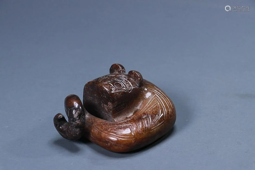 CHINESE ANTIQUE JADE BEAST