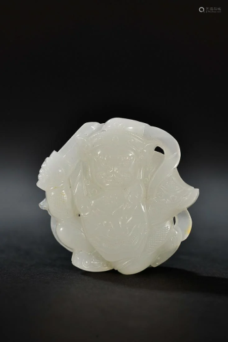 CHINESE HETIAN JADE HANDPIECE WITH CARVED 'FIGURE'