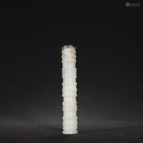 CHINESE HETIAN JADE TOGGLE BUTTON