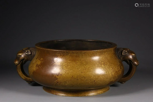 CHINESE BRONZE BEAST-HANDLED CENSER