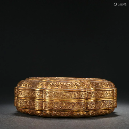 CHINESE GILT-BRONZE COVERED BOX WITH EMBOSSED 'LOTUS SC...