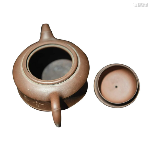 CHINESE ZISHA TEAPOT