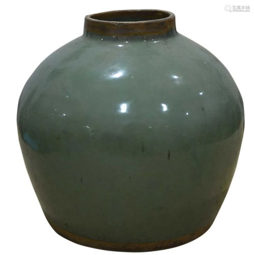 CHINESE GREEN-GLAZED ZISHA JAR