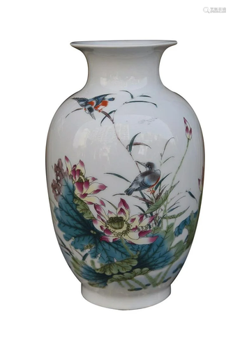 CHINESE POLYCHROME ENAMELED PORCELAIN VASE DEPICTING 'B...