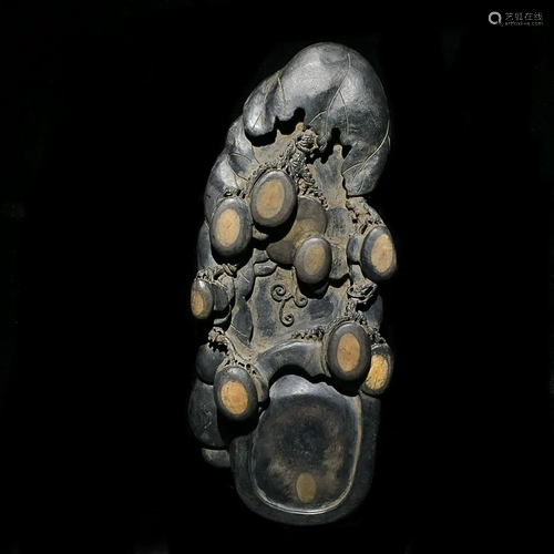 DUAN INKSTONE CARVED WITH GRAPES