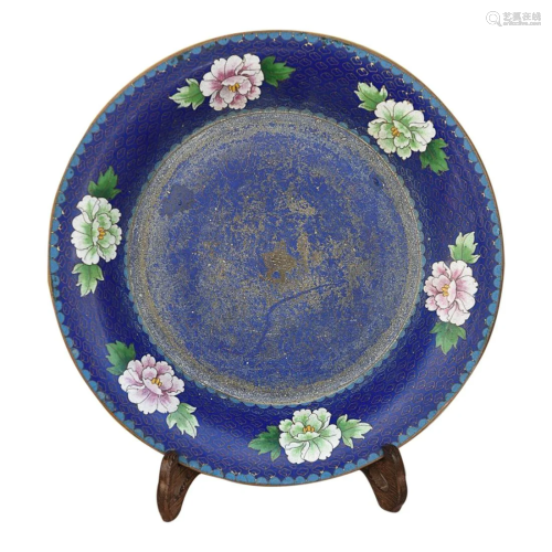 CHINESE CANTON ENAMEL CHARGER DEPICTING 'FLORAL'