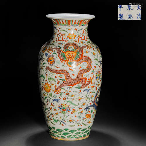 Qing Dynasty five-color dragon pattern appreciation bottle