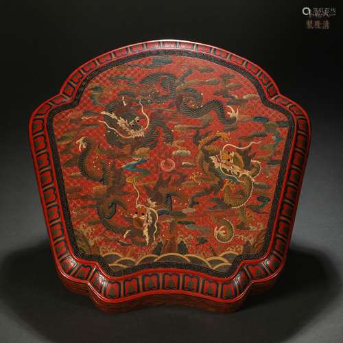 Qing Dynasty lacquerware with golden dragon pattern lid box