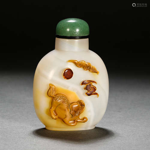 Qing Dynasty agate animal pattern snuff bottle