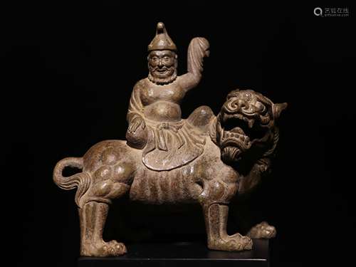 Tang Dynasty leopard spotted jade Hu people lion taming