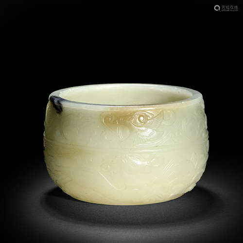 Qing Dynasty Hetian jade bowl with animal pattern