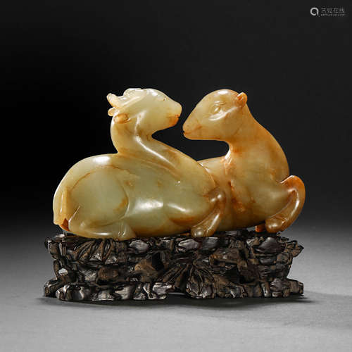 Qing Dynasty Hetian Jade Beast