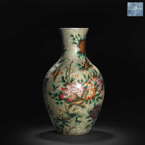 Qing Dynasty Enamel Flower and Bird Appreciation Vase