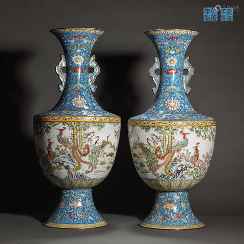 A pair of bronze enamel phoenix-patterned vases in Qing Dyna...