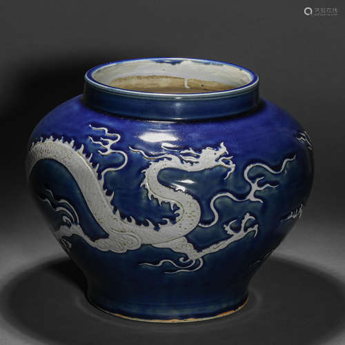 Yuan Dynasty sapphire blue glaze carved dragon jar