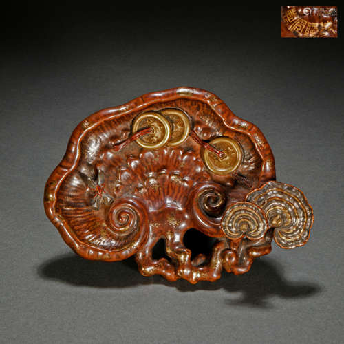 Qing Dynasty Bionic Porcelain Ganoderma Lucidum