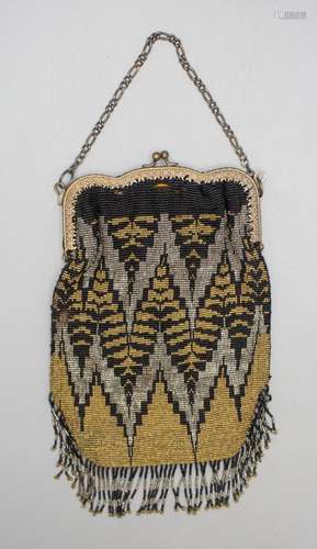 Elegante Jugendstil Perlen-Abendtasche / An elegant Art Nouv...