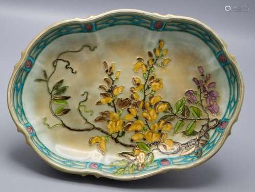 Jugendstil Schale mit Silbermontur / An Art Nouveau faience ...