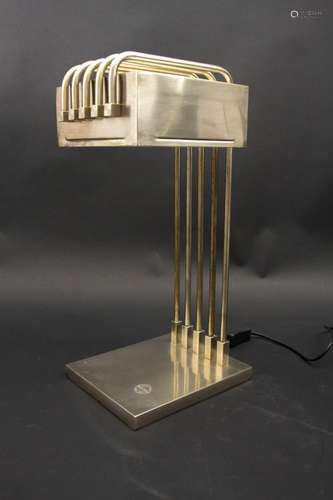 Bauhaus-Design Tischlampe / A desk lamp, Entwurf um 1925