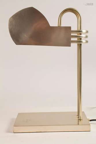 Bauhaus-Design Tischlampe / A desk lamp, Entwurf um 1925