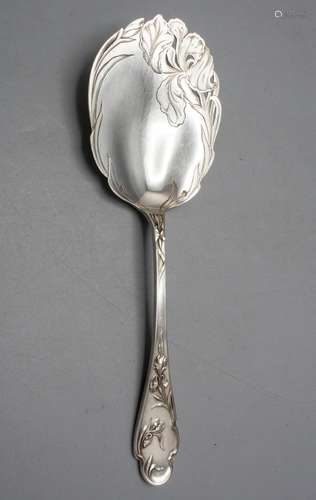 Jugendstil Gebäckheber mit Schwertlilien / A silver Art Nouv...