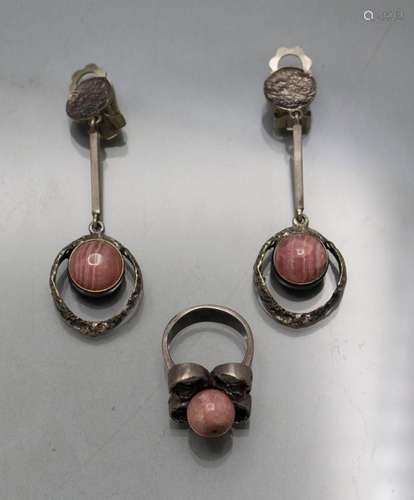 Schmuckset / A jewellery set