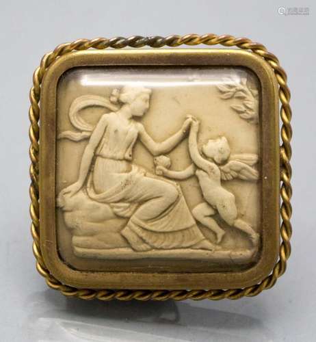 Kamee Brosche / A cameo brooch