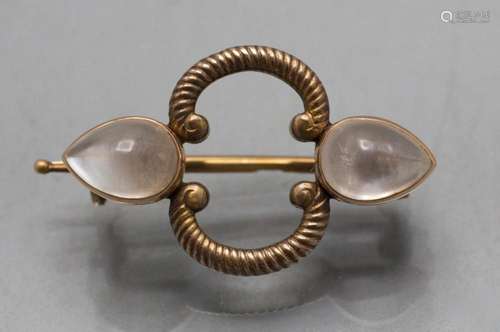 Goldbrosche mit Mondsteinen / A 14 ct gold brooch with moons...