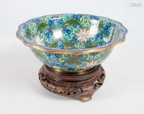 Cloisonné-Schale / A Cloisonné bowl, China, Qianlong-Periode