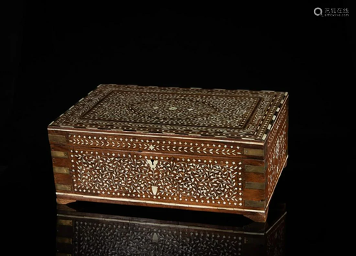 An Anglo Indian jewellery box