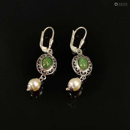 Jade-pearl earrings, silver 925, hinged earwire with reliefe...