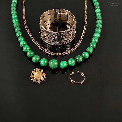 Jewelry convolute, 5 pieces, consisting of malachite necklac...