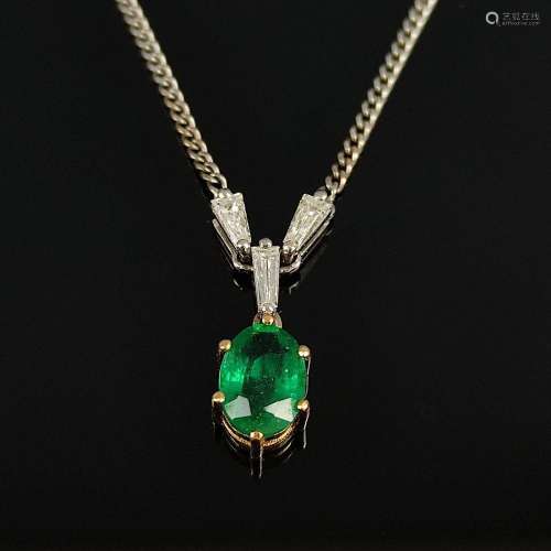 Emerald necklace, 585/14K white gold, 4,8g, centered in yell...