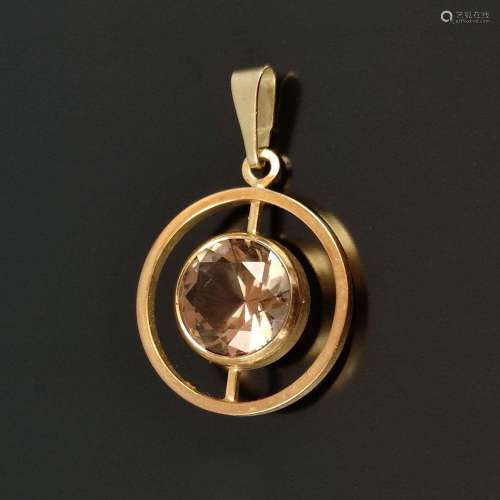 Smoky quartz pendant, 333/8K yellow gold, 3.6g, centre facet...