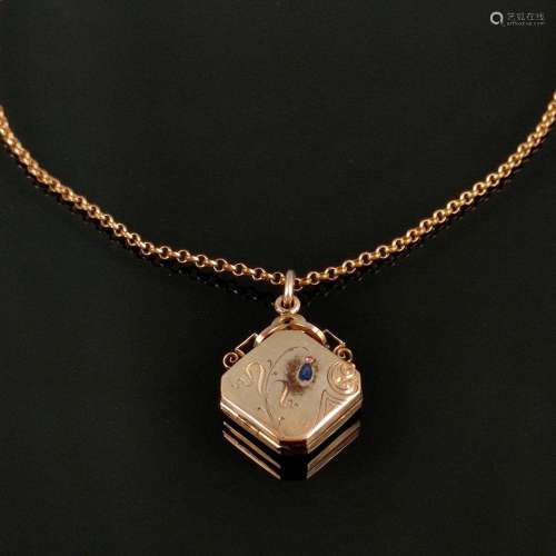 Art Nouveau medallion pendant with chain, foam gold, total w...