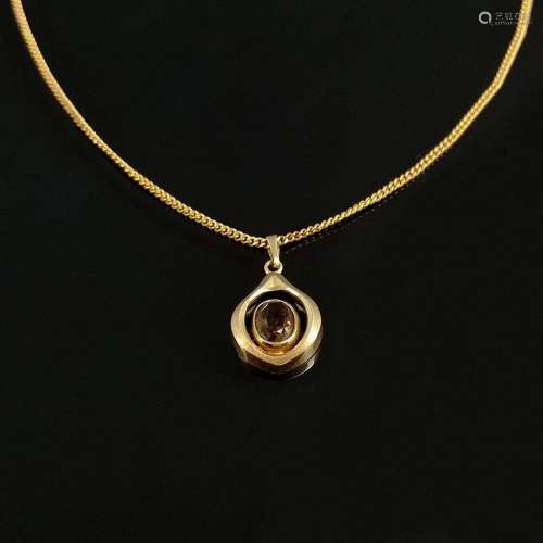 Smoky quartz pendant on necklace, 333/8K yellow gold, 4,2g, ...