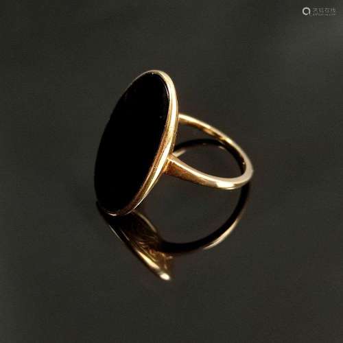 Onyx ring, 585/14K yellow gold, 5.46g, center oval large ony...
