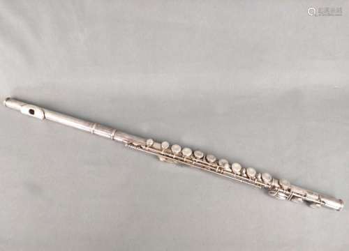 Transverse flute by Selmer, New Orleans USA, Reg. U.S. Pat. ...