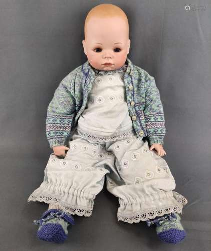 Artist doll by Theo R. Menzenbach, model Bébé - 1988, baby i...